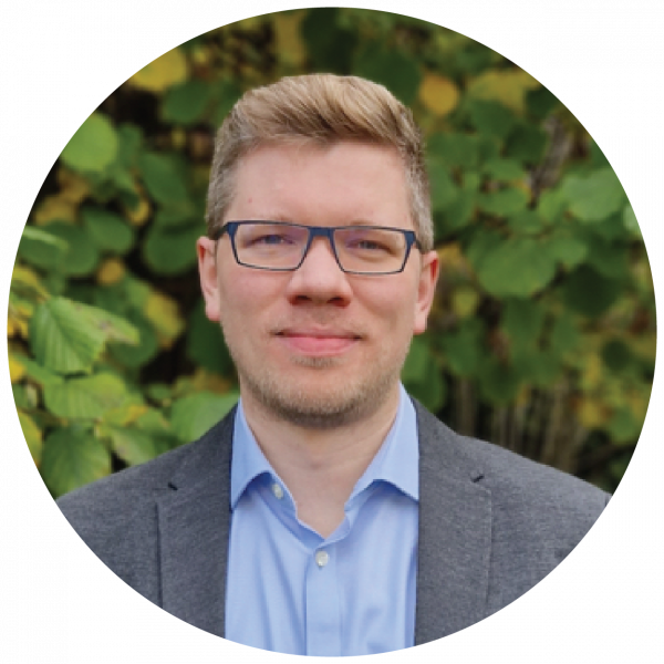 Novi pristopi k določanju atomske strukture naprednih materialov